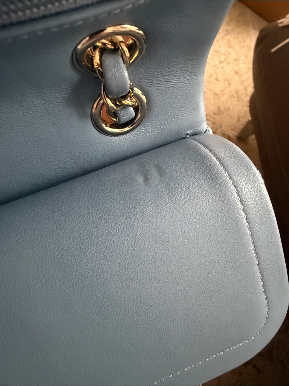 CHANEL Light Blue Quilted Denim Shoulder Bag with Chain Strap - Picture 4 of 4
